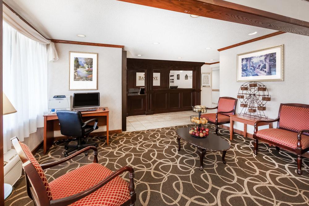 Baymont By Wyndham Grand Rapids Airport Hotel Cascade Kültér fotó